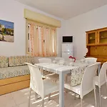 Apartment Residenza Valcris *